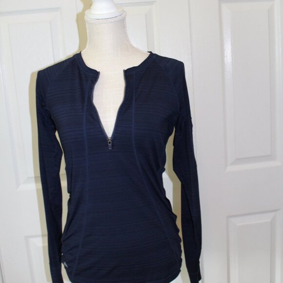 Athleta Pacifica Rashguard Sun Shirt - Picture 3 of 8